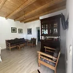 Yerodabelo Traditional Family Mansion Villa Naxos City