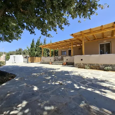 Yerodabelo Traditional Family Mansion Вилла