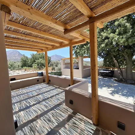 Yerodabelo Traditional Family Mansion